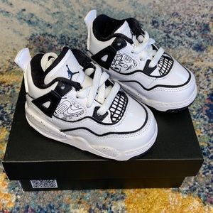 Jordan 4 Retro SE